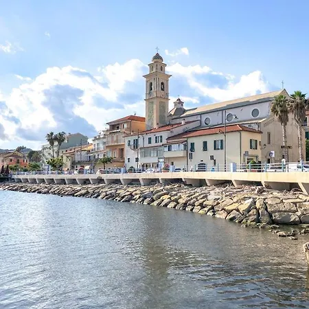 La Casa Di Mauro - Parcheggio Privato Gratuito - Mare E Ciclabile A Pochi Passi アパート *