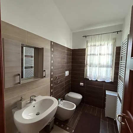 Apartment La Casa Di Mauro - Posto Auto Privato Gratuito - Mare E Ciclabile A Pochi Passi *