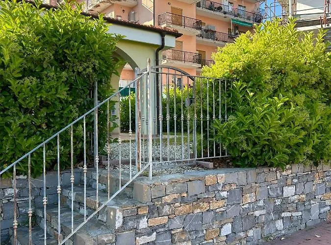La Casa Di Mauro - Posto Auto Privato Gratuito - Mare E Ciclabile A Pochi Passi شقة *